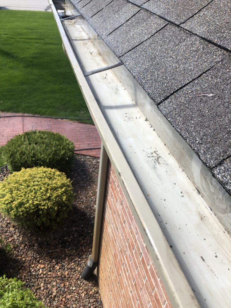 BlueLine_Gutter_Cleaning_After-Delafield2